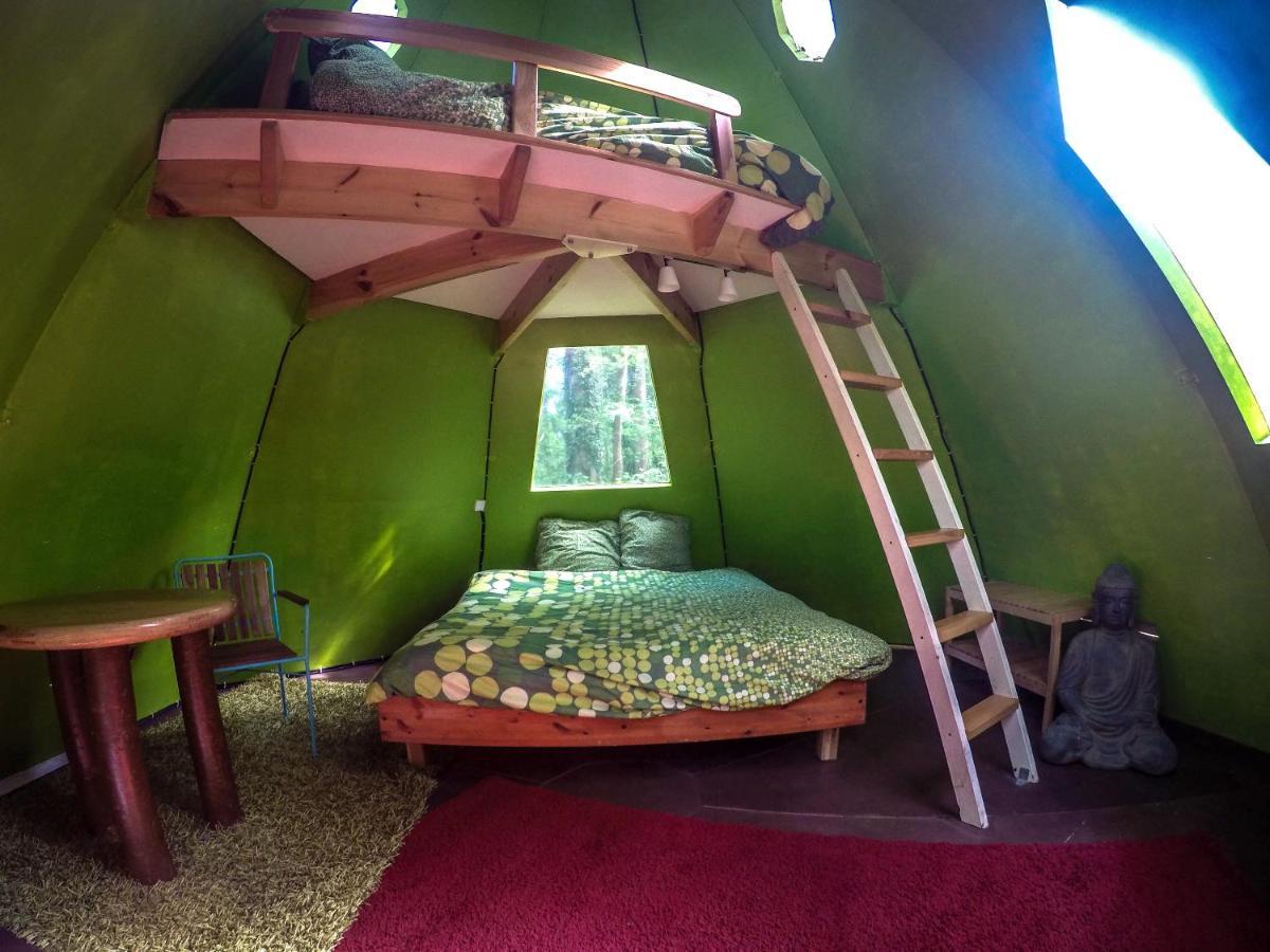 Les Bulles De La Maison Du Rocher Noisy-sur-Ecole Екстер'єр фото